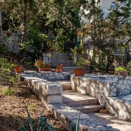 Villa Vita فيلة تروغير